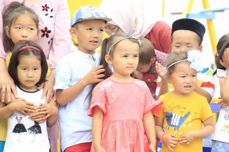 Тоқаев: Балаларды бір тілмен шектеудің қажеті жоқ - изображение 1