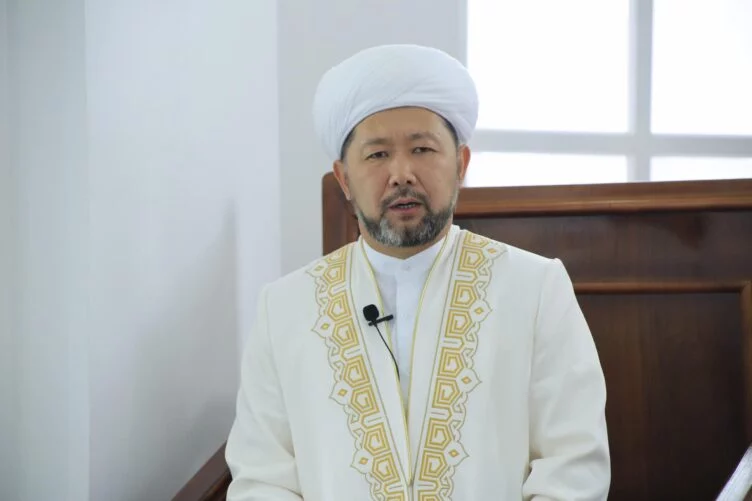 Изображение 1 для Кто проповедует ислам Исекешеву и Келимбетову?