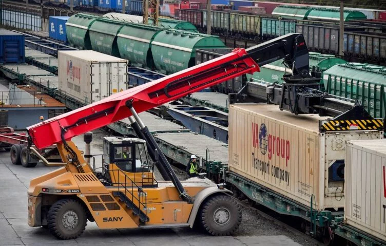 Изображение 1 для Шикізаттық емес тауарлардың экспорты 14 млрд долларды құрады