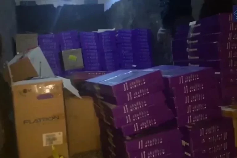 В Туркестанской области предприниматель похитил Т2,5 млрд, выделенные на школьные ноутбуки - изображение 1