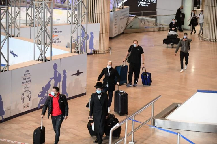 Изображение 1 для В Казахстане ограничат въезд из 11 стран из-за «Омикрона»