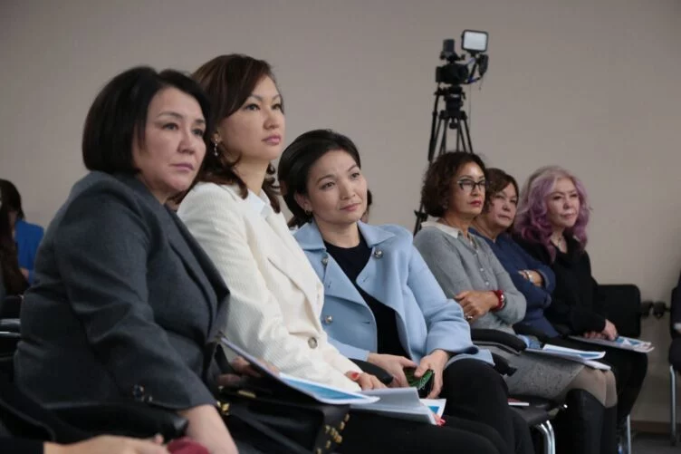 В Казахстане молодых предпринимательниц стало больше на 15% за год - изображение 1