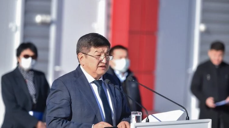 «Помните, что есть ответный взгляд». Поэтическая речь Акылбека Жапарова на встрече с послами - изображение 1