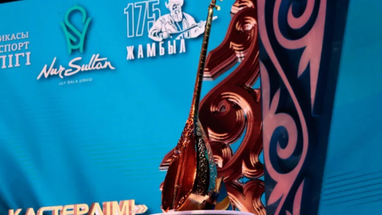 Изображение 1 для Айтыстан «Алтын домбыраның» иегері анықталды