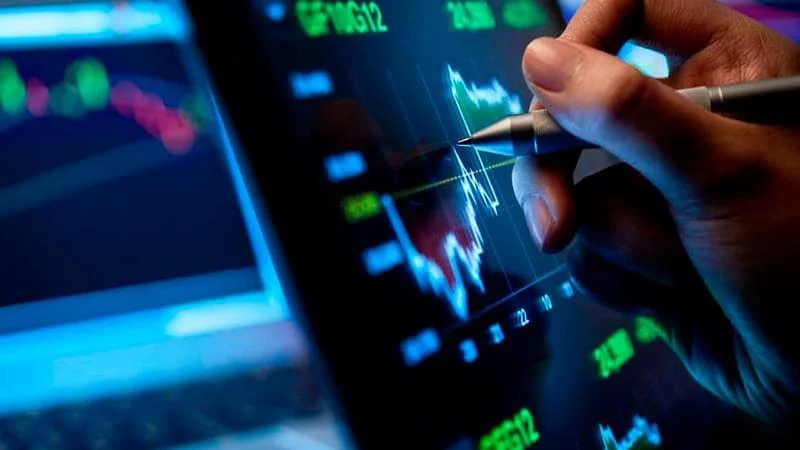 Изображение 1 для Цены на нефть растут на данных о сокращении запасов нефти и топлива в США