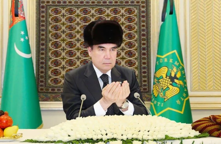 Изображение 1 для Түркіменбашы 2022 жылға арналған астрологиялық болжамын жариялады