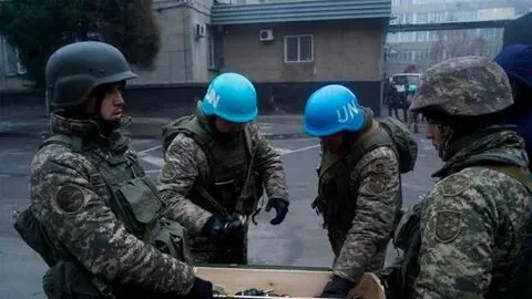 ООН обратилась к Казахстану по поводу фотографий силовиков страны в голубых касках организации - изображение 1