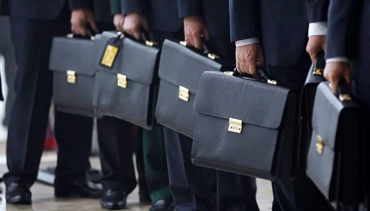 Изображение 1 для Депутаттар бір күндік жалақысын «Қазақстан халқына» қорына аударды