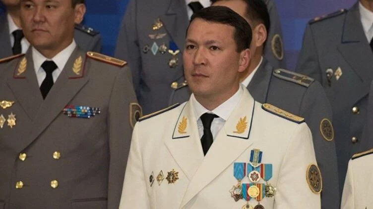 Тоқаев Самат Әбішті қызметінен босатты - изображение 1
