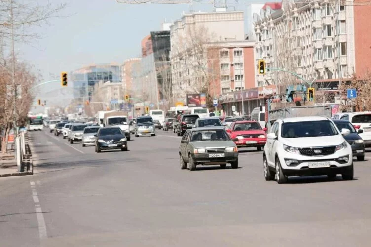 Автомобильный рынок в Казахстане: количество сокращается, цены растут - изображение 1