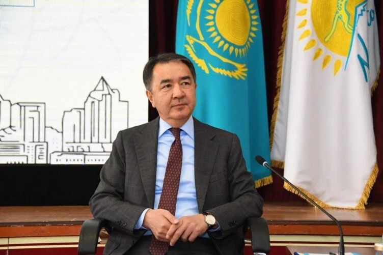 Изображение 1 для Сағынтаев қаңтар оқиғасы кезінде қалай әрекет еткенін айтты