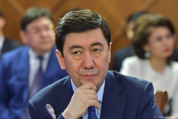 Ерлан Қошанов Мәжілістің жаңа төрағасы болып сайланды - изображение 1