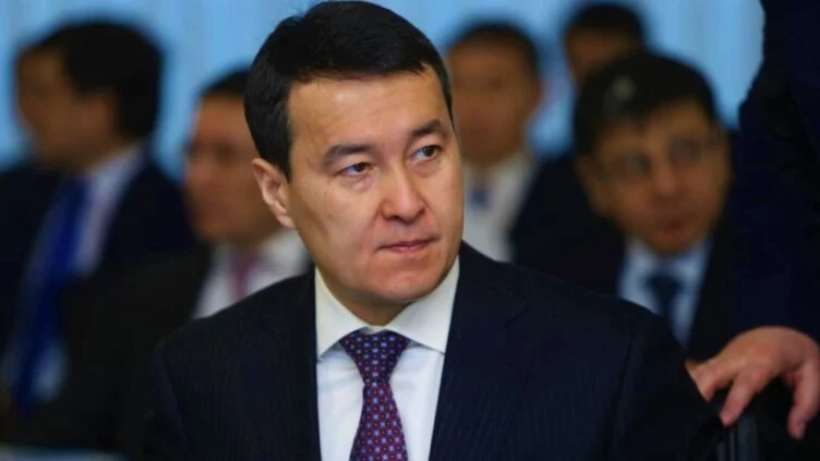 Изображение 1 для Смайылов екі өңір әкімдерінің орынбасарларын жауапкершілікке тартуды тапсырды