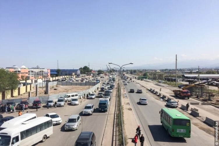 Изображение 1 для Тоқаев Алматыдағы «Алтын Орда» базарына қатысты тапсырма берді