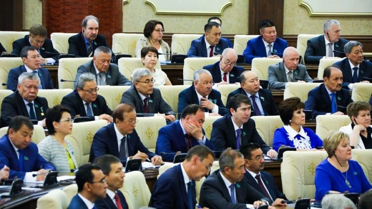 Изображение 1 для Депутаты предложили создать единый Фонд и ликвидировать квазигокомпании