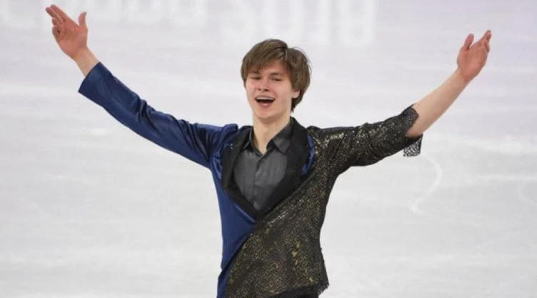 Изображение 1 для Под песню Абая Кунанбаева выступил латвийский фигурист на Олимпиаде в Пекине