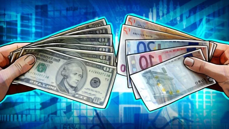 Изображение 1 для Доллар превысил 100 рублей на фоне санкций против ЦБ РФ