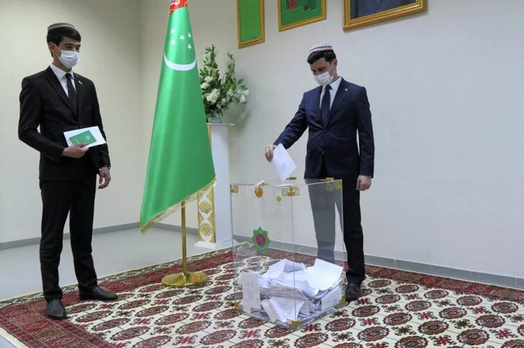 Выборы президента в Туркменистане: голосование завершилось с рекордной явкой - изображение 1