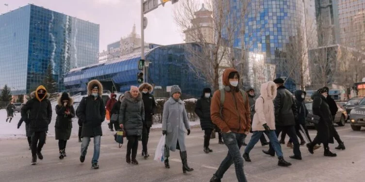 Не больше, а меньше: сколько людей живет в Казахстане? - изображение 1