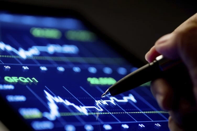 В Казахстане акции российских компаний переведут в категорию ценных бумаг - изображение 1