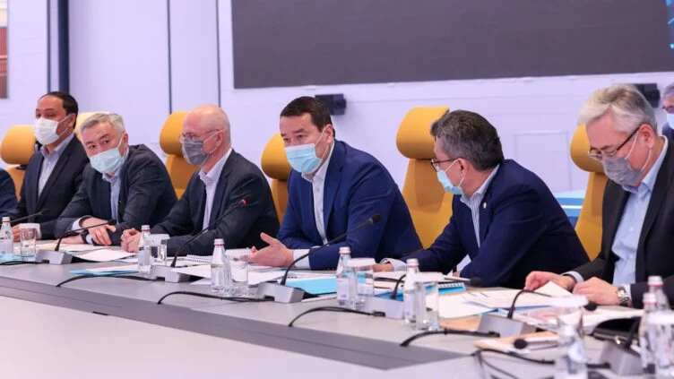 Изображение 1 для Премьер-министр Смаилов раскритиковал акимов за рост цен на продукты