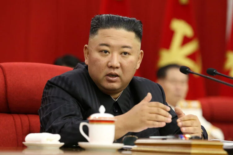 Изображение 1 для КХДР континентаралық баллистикалық зымыран ұшырды