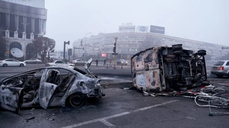 Семьям погибших во время январских беспорядков курсантов выделят жилье - изображение 1