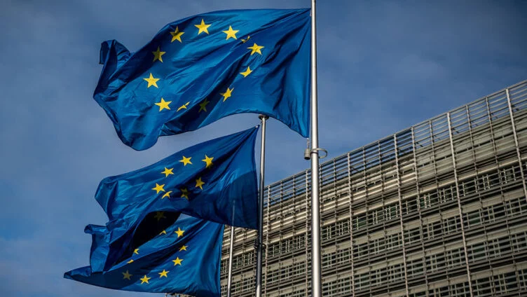 Bloomberg: ЕС планирует создать фонд для финансирования процесса восстановления Украины - изображение 1