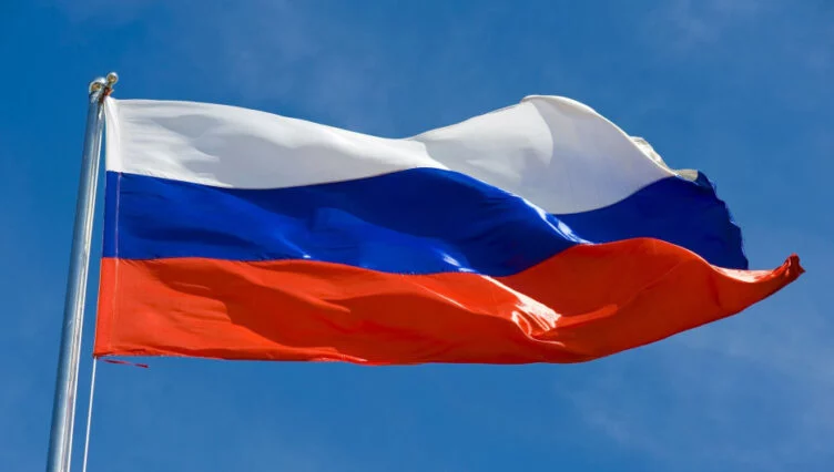 Коммунисты внесли в Госдуму законопроект об изменении флага России - изображение 1