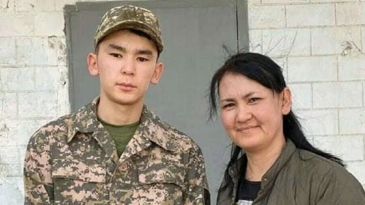 Срочник из Мангистау Алибек Калбай скончался в войсковой части 30212 в селе Кордай Жамбылской области, сообщает Минобороны Казахстана. - изображение 1