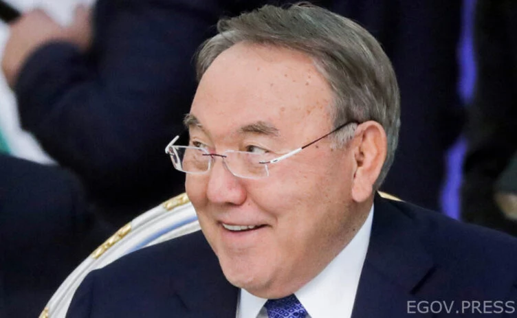 Граждане Республики Казахстан категорически против закрепления статуса Нурсултана Назарбаева в Конституции РК - изображение 1