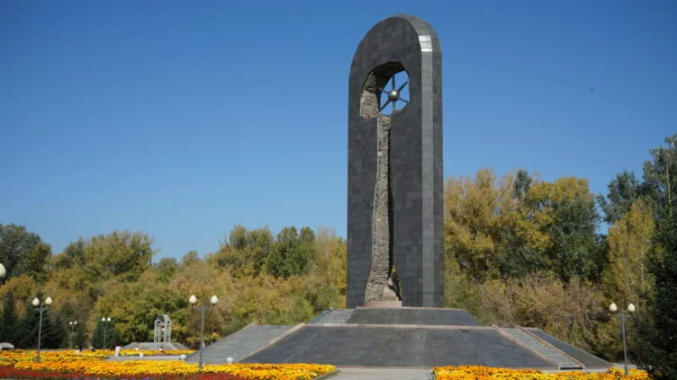 Семейчане обращаются к руководству страны с предложением создать правительственную комиссию для разработки комплексных мер по возрождению и развитию региона - изображение 1