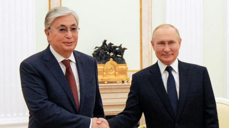 Мемлекет басшысы Қасым-Жомарт Тоқаев Ресей Президенті Владимир Путинмен телефон арқылы сөйлесті. Бұл туралы Ақорданың ресми сайты хабарлады. Президенттер сауда-экономикалық саладағы Қазақстан мен Ресей арасындағы ынтымақтастықты дамытудың қазіргі жағдайын егжей-тегжейлі талқылады, хабарлайды exclusive.kz. - изображение 1
