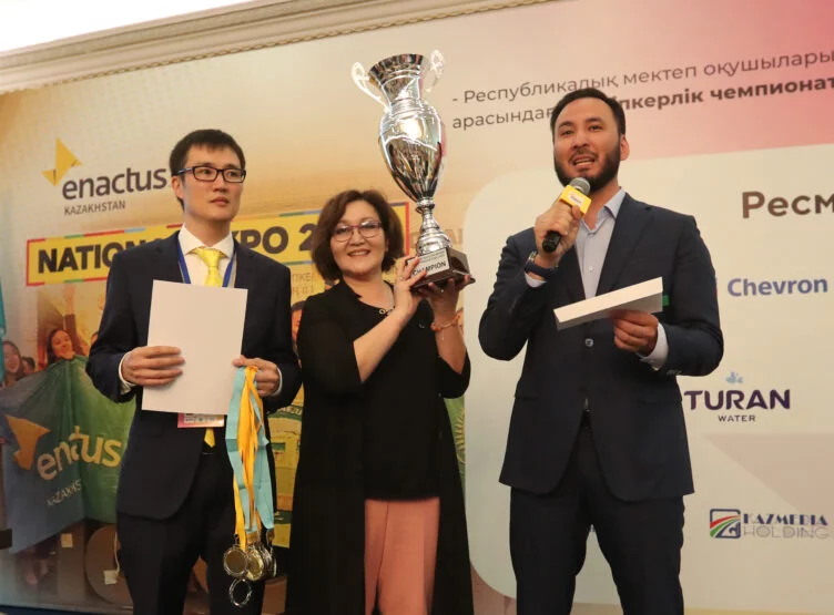 Интересную идею в настоящее время реализует команда Saken Seifullin Kazakh Agro Technical University (г. Нур-Султан): городской житель делает финансовый взнос, на который закупаются цыплята, корма, ветеринарные препараты и оборудование. - изображение 1