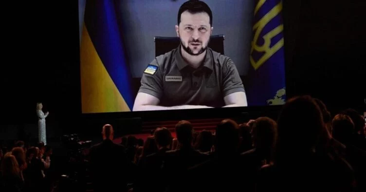 На церемонии открытия 75-го Каннского кинофестиваля показали видеообращение президента Украины Владимира Зеленского, сообщает Exclusive.kz. со ссылкой на британскую газету The Guardian. - изображение 1