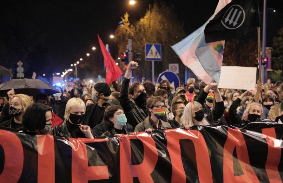 Протесты в польше