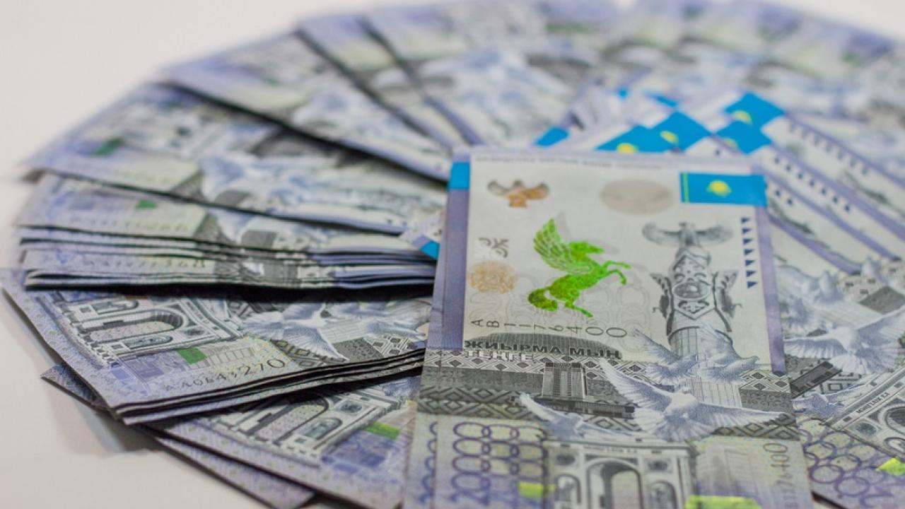 Дам деньги тг. Тенге. Деньги Казахстана. Много тенге. Тенге фото.