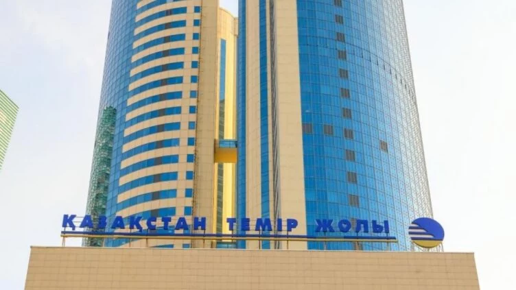 В АО «Национальная компания (НК) «Қазақстан темір жолы» (КТЖ) досрочно сменился председатель совета директоров, сообщает Exclusive.kz. со ссылкой на пресс-службу ведомства. - изображение 1