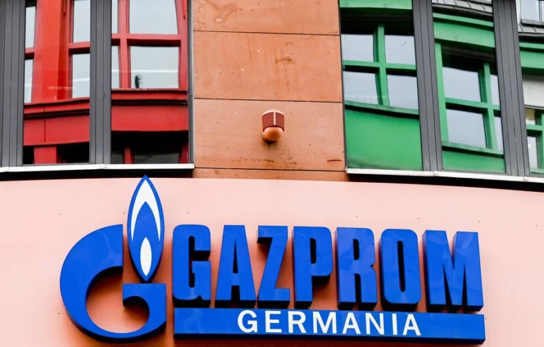 Bloomberg: Шольц не национализировал Gazprom Germania, чтобы не обострять конфликт с Россией - изображение 1