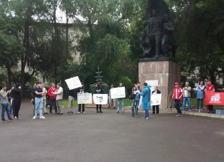 В Алматы прошел митинг за права трудящихся - изображение 1
