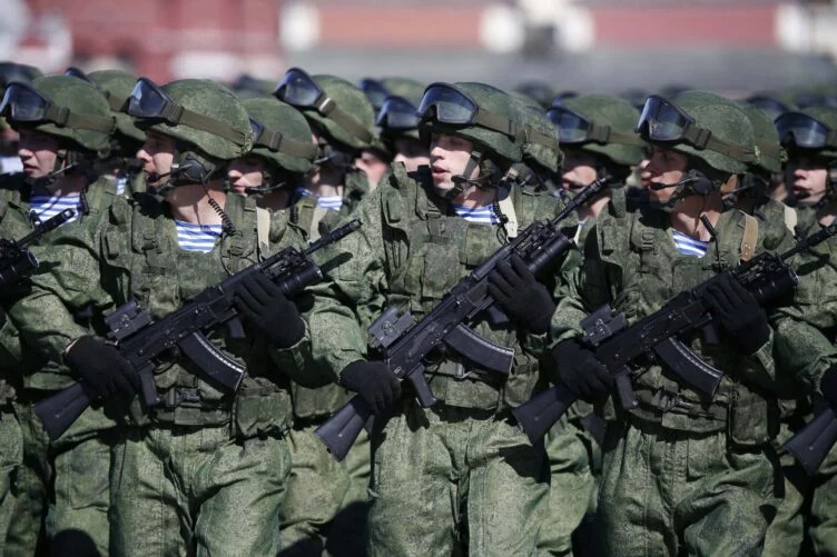 Российской армии могут разрешить заключать контракты на службу с выпускниками школ - изображение 1