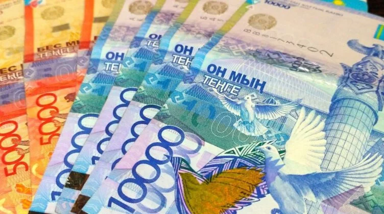 Активы казахстанских банков сократились ещё на 595 миллиардов тенге. Кто в плюсе? - изображение 1