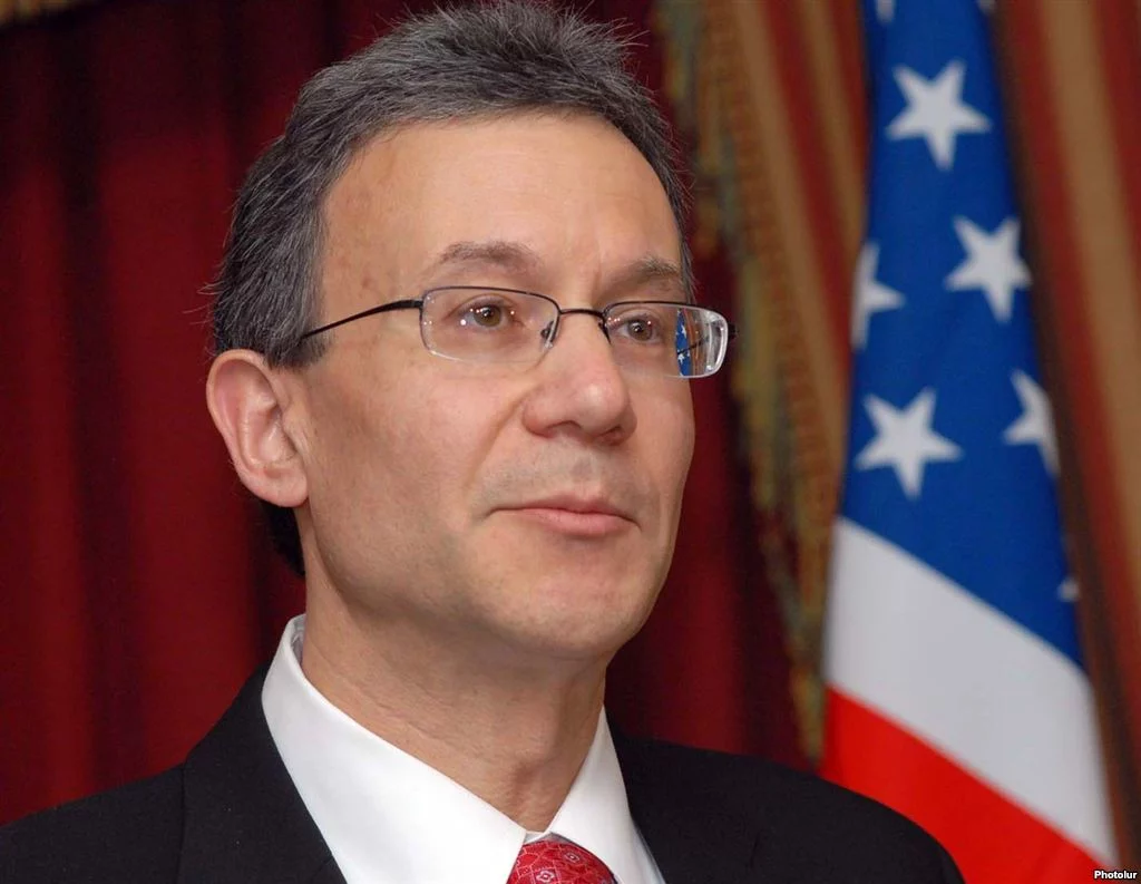 Изображение 1 для Конгресс США решит, что делать с Даниэлем Розенблюмом