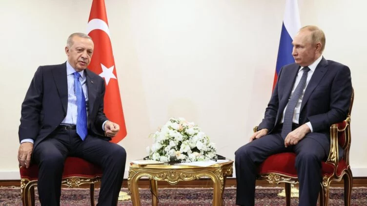 Путин Ердоғанға Украинадан астық экспорттауда делдал болғаны үшін алғыс айтты - изображение 1