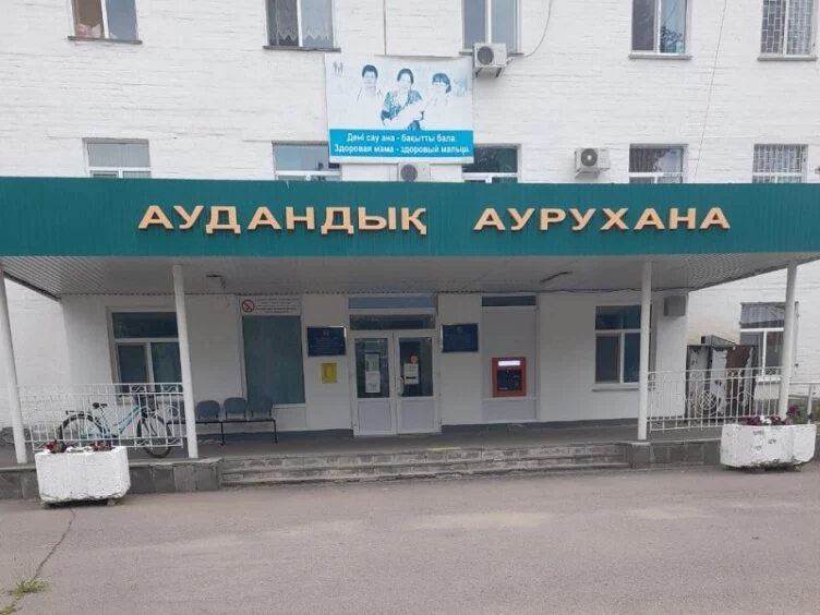 Медсестра в ЗКО обвинила больницу в фальсификации прививок от КВИ - изображение 1