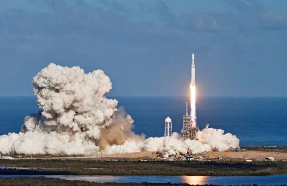 Ракета-носитель SpaceX взорвалась во время испытаний - изображение 1