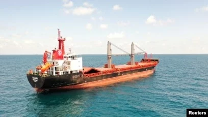 Первое судно под иностранным флагом прибыло в Украину с начала войны - изображение 1