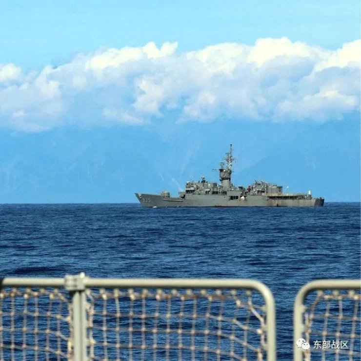 Китай объявил о новых военных учениях вокруг Тайваня - изображение 1