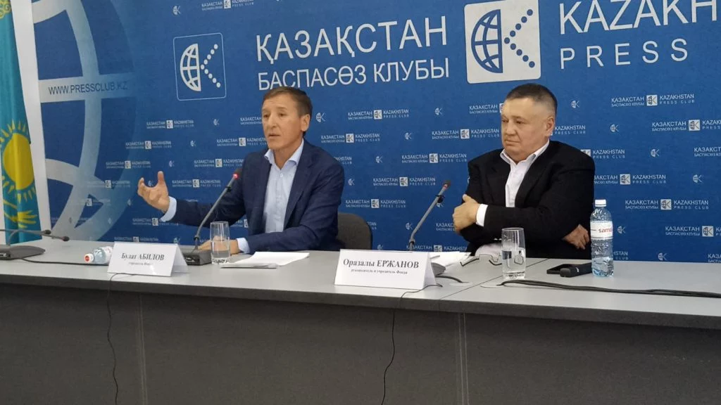 Изображение 2 для Огласить имена тех, кто «владеет половиной благосостояния Казахстана» призвали Токаева