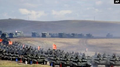 Россия начала совместные военные учения с Китаем - изображение 1